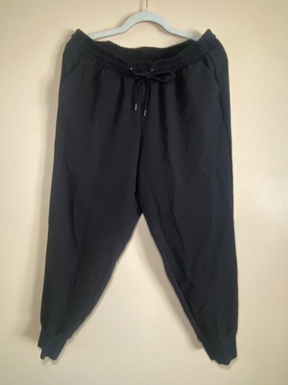 NWOT Torrid Black Pull-On Jogger Pants Size 00 Stretch Side Pockets